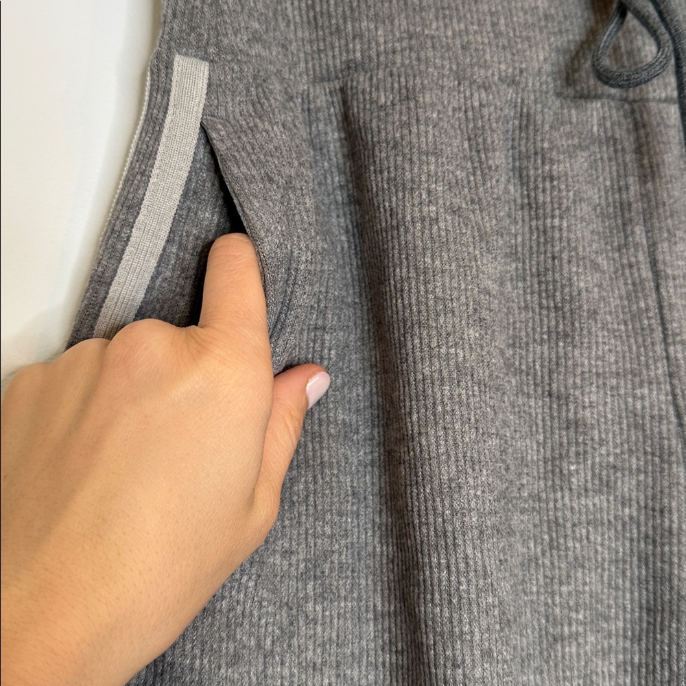NWOT Halara ribbed high waisted wide leg lounge pants size small grey - Picture 4 of 11